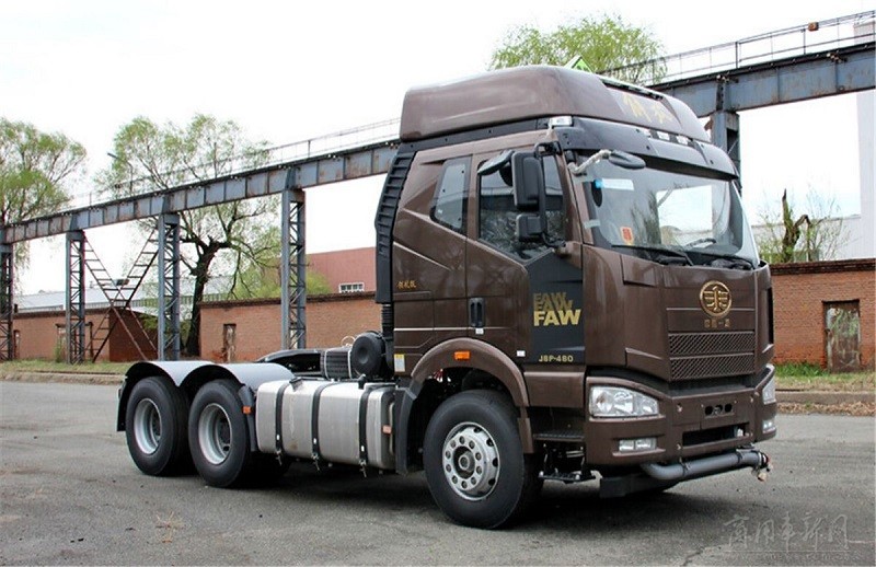 装载锡柴发动机的一汽解放J6P