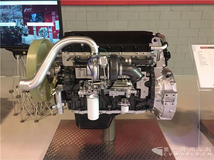 FPT Cursor8欧六发动机展示