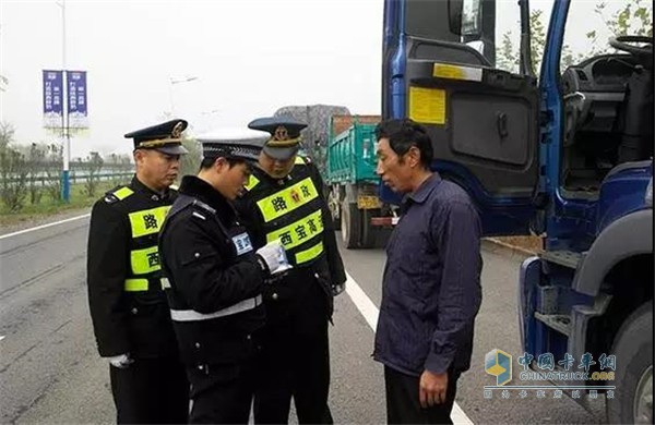 交警路政不得单独查超