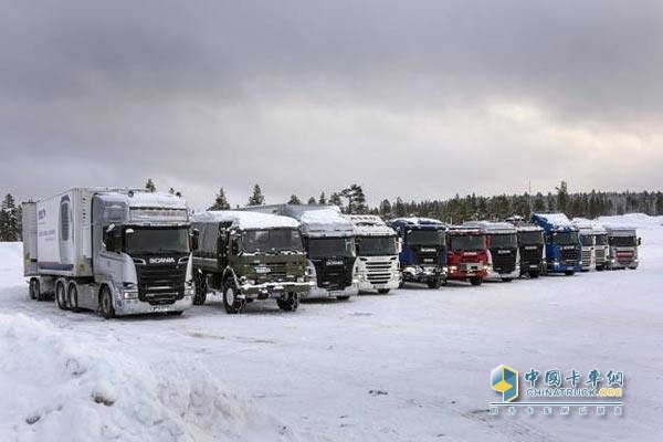 发动机的上半部是缺乏润滑的状态 发动机的上半部是缺乏润滑的状态
