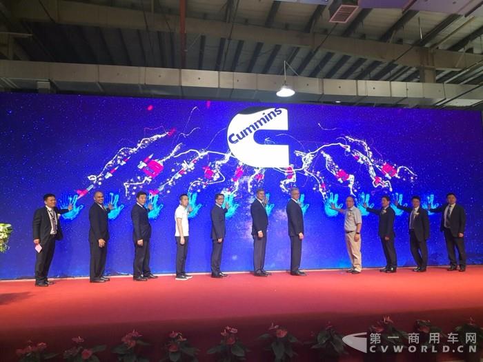 第二百万支喷油器和第八十万片电控单元下线