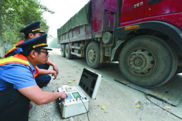 湖北区域联动治超