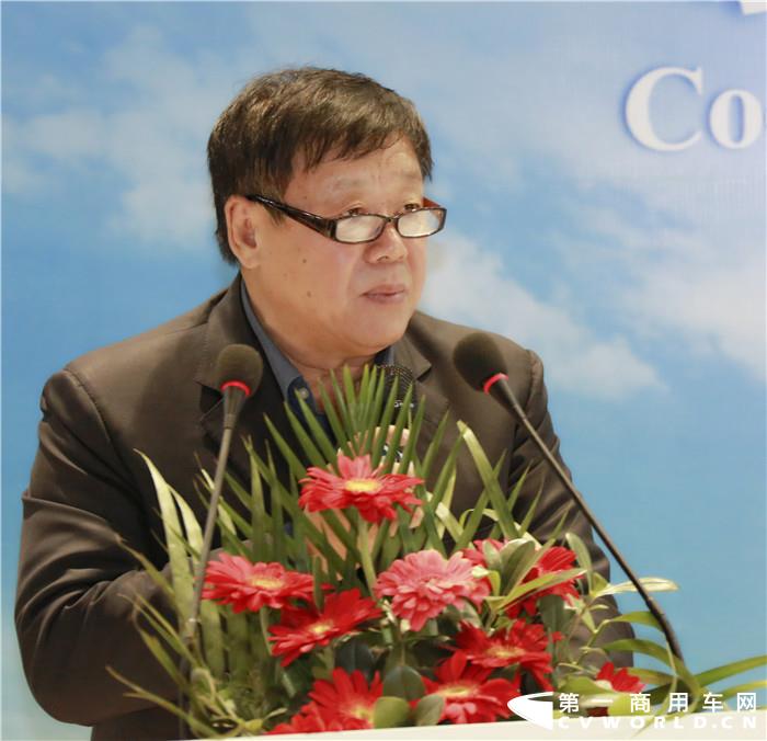 中国内燃机工业协会常务副理事务长兼秘书长邢敏