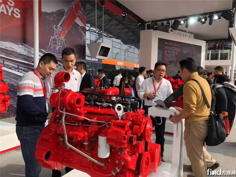 东风康明斯展台