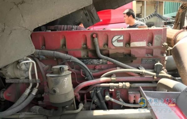 搭载康明斯ISM发动机的陕汽新M3000 搭载康明斯ISM发动机的陕汽新M3000