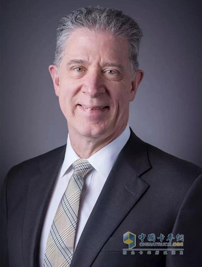 主管中国和俄罗斯业务的康明斯集团副总裁–曹思德(Steve Chapman)，将于2020年7月31日正式退休