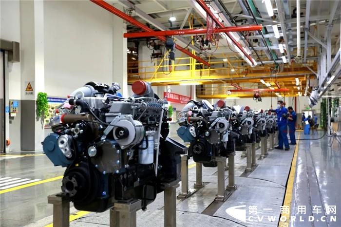 4月份，玉柴则以超6万台的强势表现重回月销量榜首位